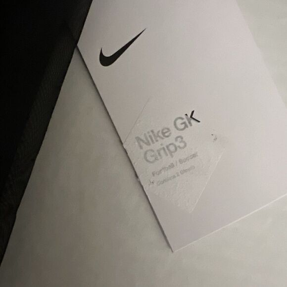 Nike FB2998-010 Unisex Sz 9 GK Grip 3 Goalkeeper Soccer Gloves - Picture 5 of 5